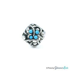 Vintage 1970s Avon Sierra Silver Tone & Faux Turquoise Ring